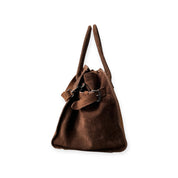 Lisa, the ultra-fashionable spacious bag in suede