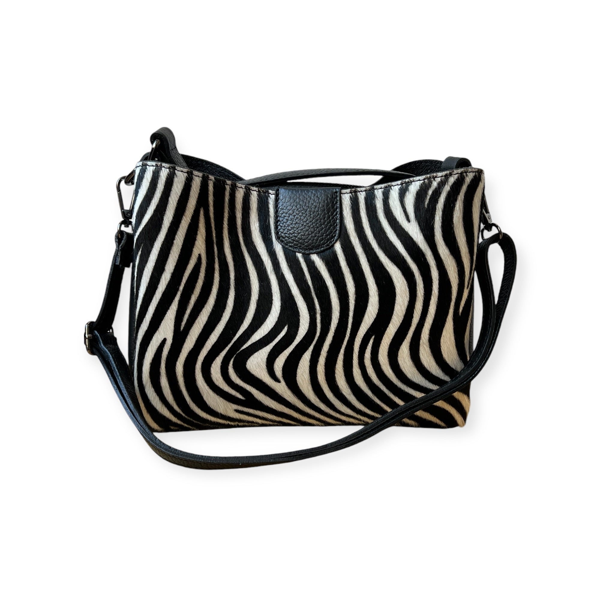 Milva, the wild one in the absolutely trendy, printed cowhide